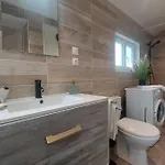 בית נופש 2 Bedroom Pet Friendly In *