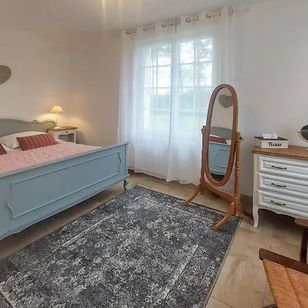 2 Bedroom In Ponthoile