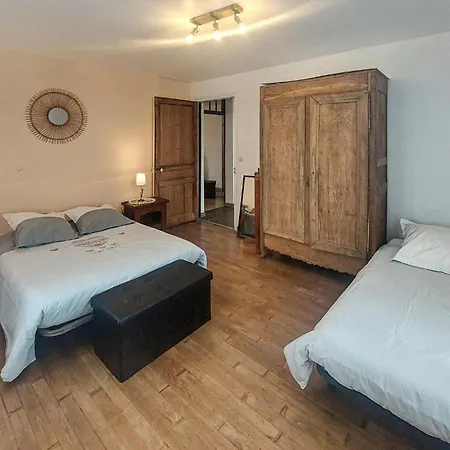 Сasa de vacaciones 2 Bedroom Amazing In *