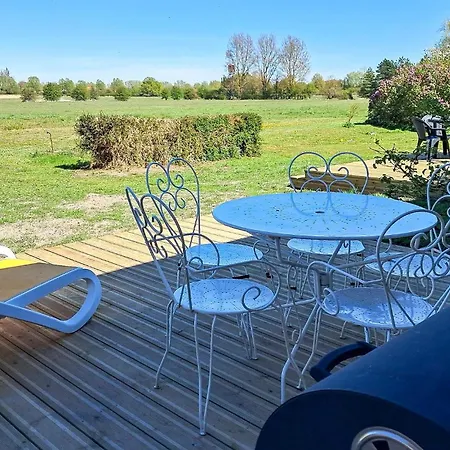 2 Bedroom Pet Friendly In Semesterbostad