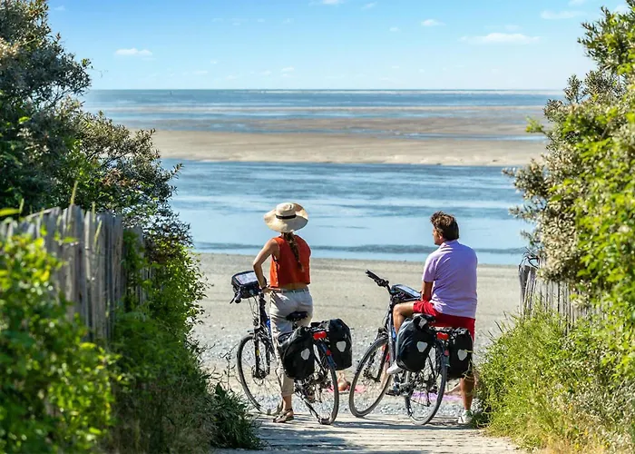 2 Bedroom In Ponthoile