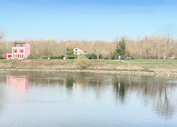 2 Bedroom In Ponthoile